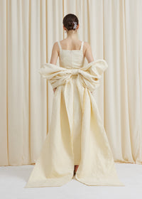 The Oversized Bow in Cream